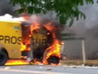 Bandidos estouram carro forte na BR 230 próximo a São João da Varjota