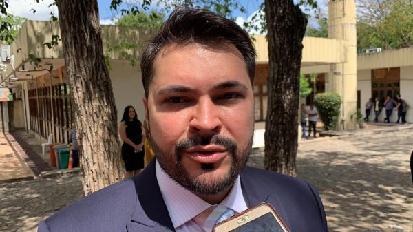 Superintendente do Ibama vai à PF denunciar servidor sobre doação de madeira apreendida