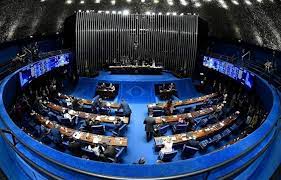 Câmara conclui reforma eleitoral e proposta segue para Senado