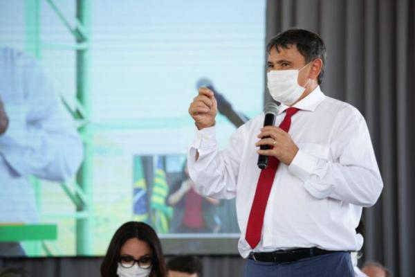 Governador comemora liberação de crédito de R$ 800 milhões ao Piauí