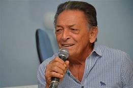 Prefeito Gil Paraibano abandona Picos e empurra aliados para oposição