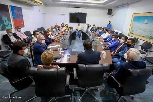 Wellington Dias anuncia reajuste salarial de 8,5% para servidores públicos