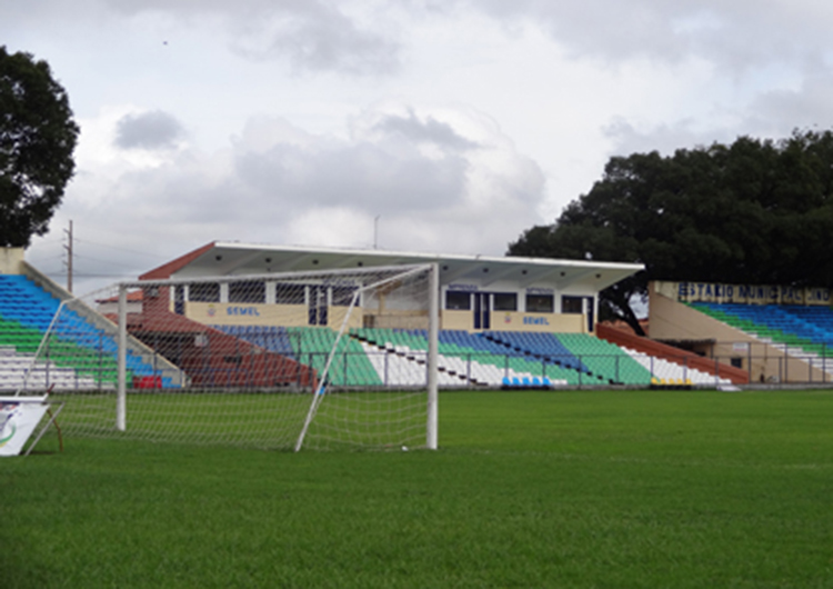Estádio Lindolfo Monteiro será reaberto esse mês após interdição de um ano