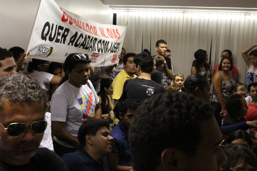 Professores da Uespi participam de audiência na Assembleia e decidem manter greve