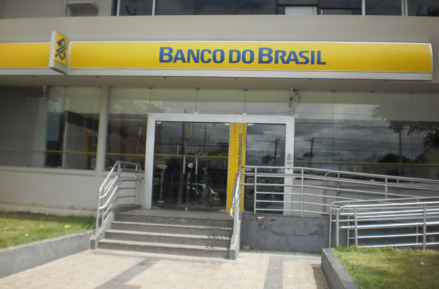 Banco do Brasil fechará 402 agências em 2017