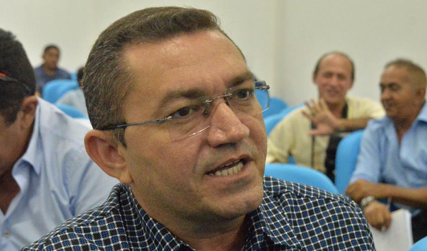 TRE multa prefeito de Picos em R$ 5 mil por irregularidades nas eleições
