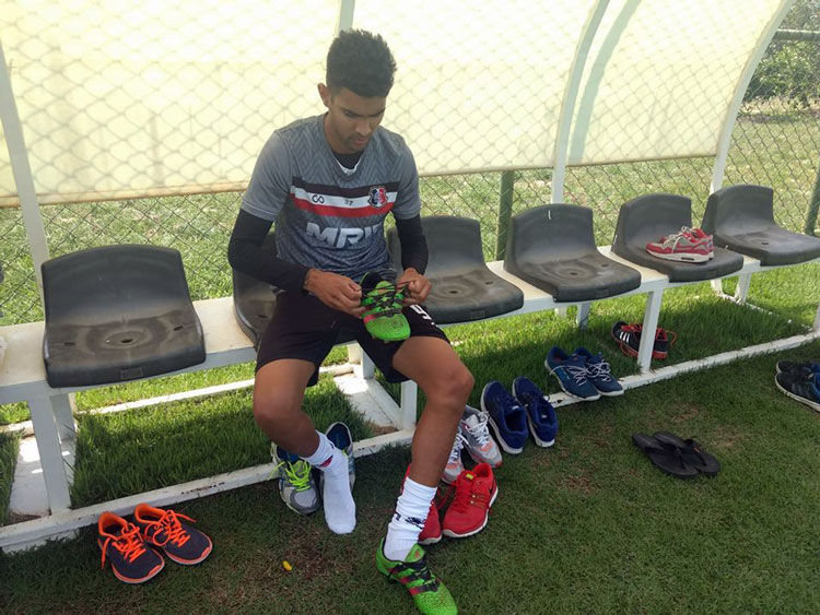 Atacante piauiense se reapresenta no Santa Cruz
