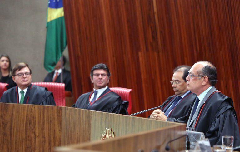 Ministros consideram que Lula deve ficar inelegível