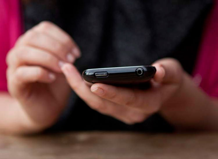 No Piauí, 99% dos que acessam internet em casa se conectam pelo celular